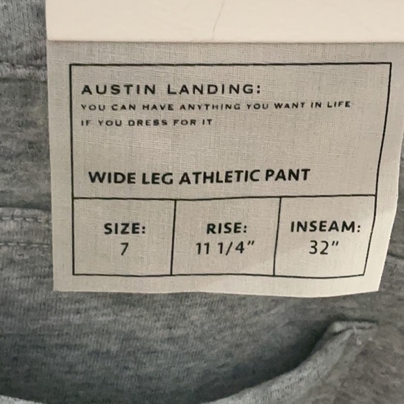 Austin Landing Women Blue Denim and Gray Sweats Flare Jeans NWT - Picture 10 of 12